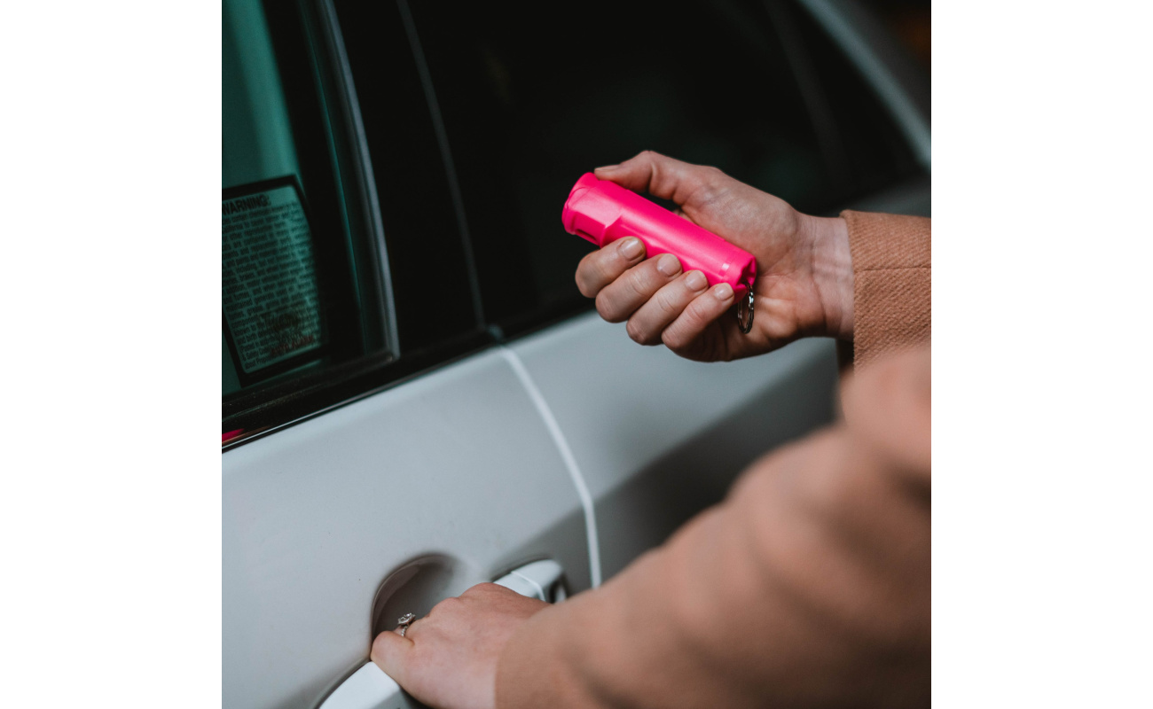 Biber sprej f15 pkoc pink flip top suzavac